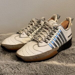 DSQUARED White and Silver Leather Lace-Up Sneakers with Metallic Stripes
